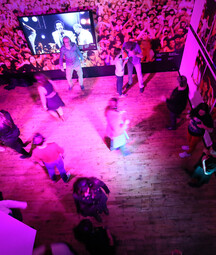 People dancing