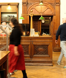 people walking into reading room