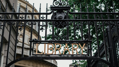 Image of the Front Gates of the National Library of Ireland’