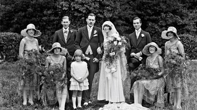Wedding group : commissioned by Miss Morris, Villa Marina, Dunmore East