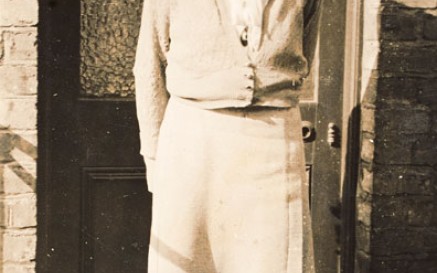 Photograph of Annie O'Farrelly (MS 47,647/1/6) Photograph of Annie O'Farrelly (MS 47,647/1/6)