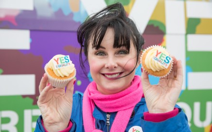 Marian Keyes with Yes cupcakes