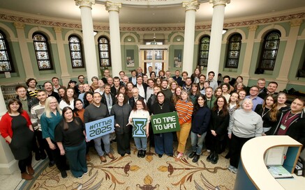 no tine to wait conference group photo