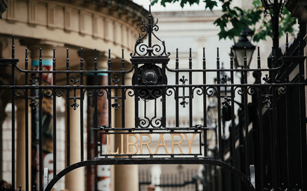 sign for the nli outside 